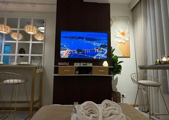 Rayz Staycation *